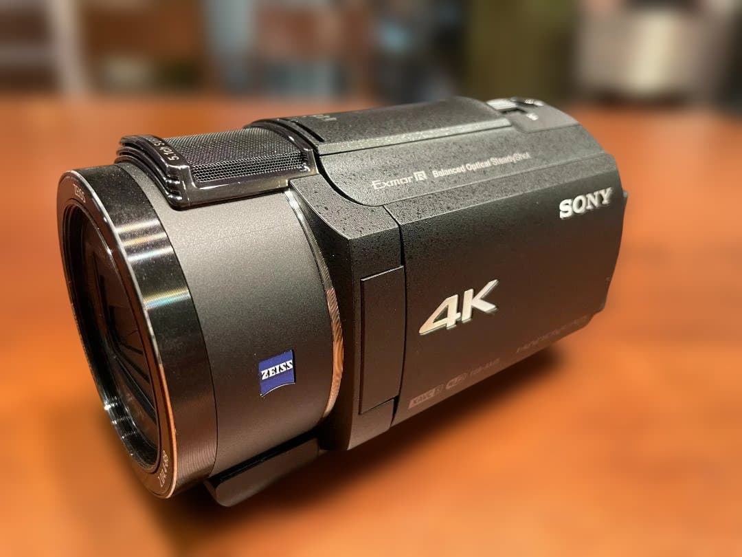 【値引中】SONY FDR-AX45 本体 + 三脚 + バッグ + SDカード