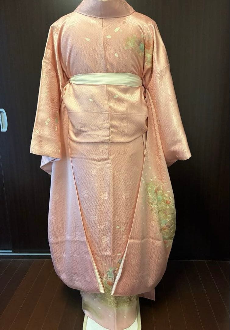淡いピンク 花柄 振袖 着物