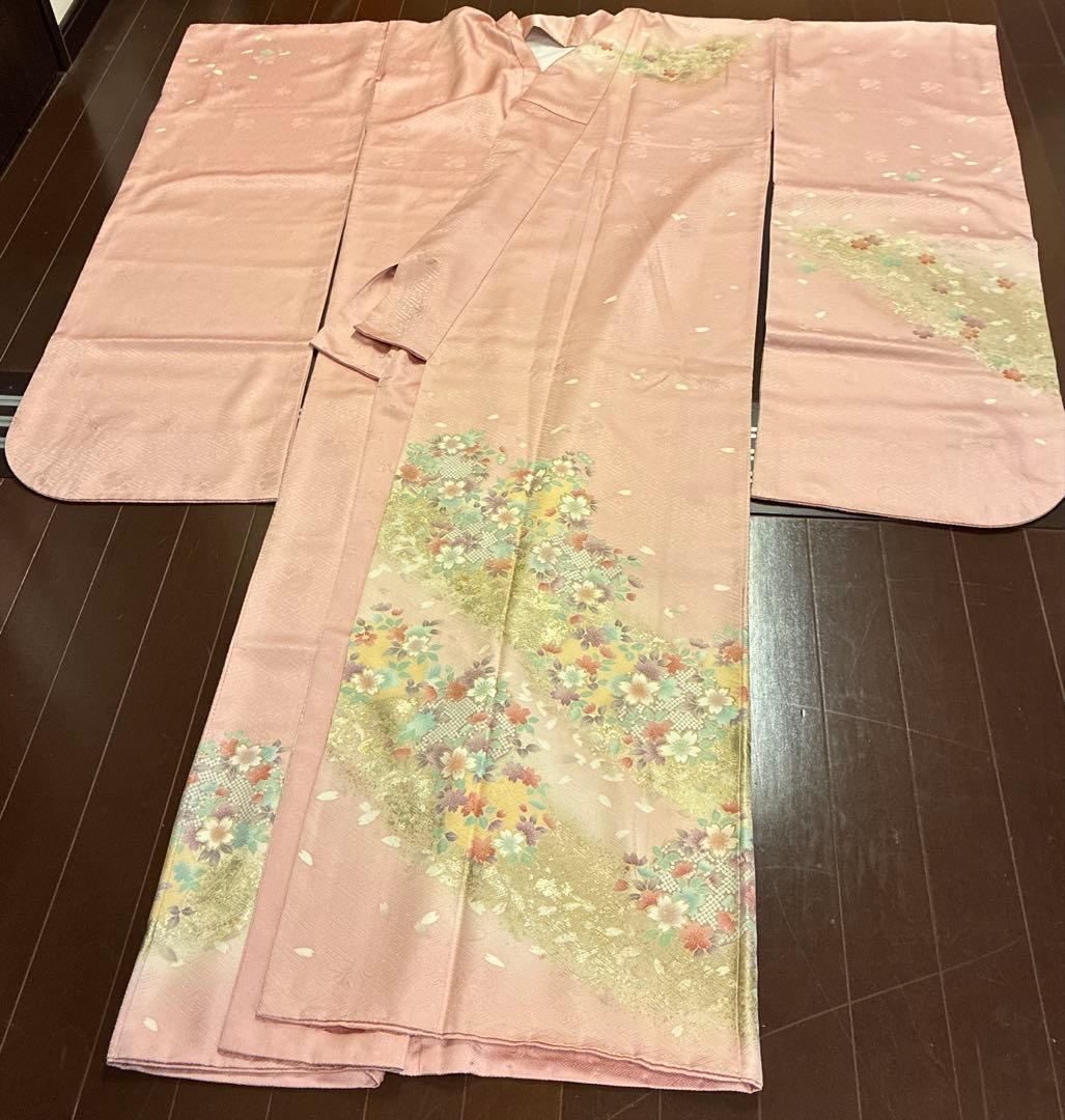 淡いピンク 花柄 振袖 着物