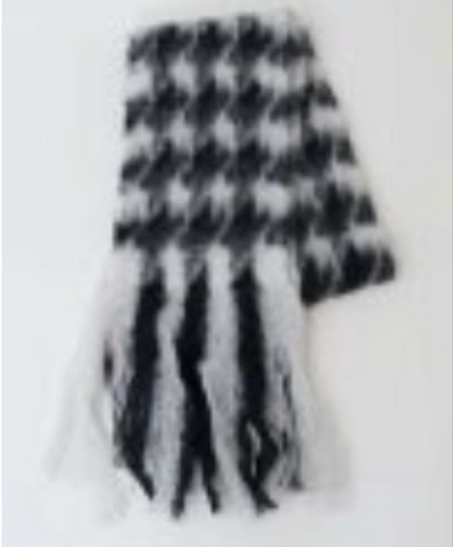 マンタスエスカライ 千鳥格子柄(白×黒)マフラー