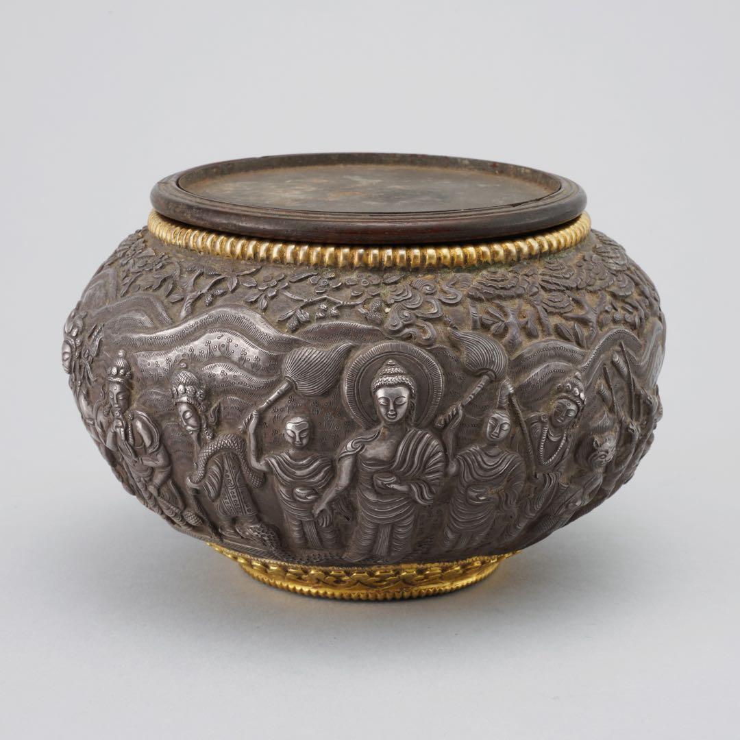 仏教美術 純銀 鎏金 650g 仏教人物図 鉢 仏具 チベット　ネパール 時代