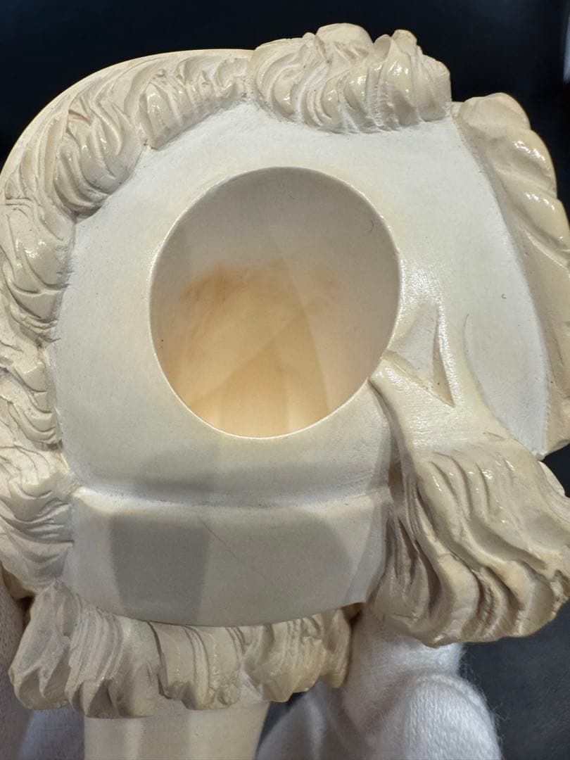 海泡石（メシャム）彫刻パイプ　人物像