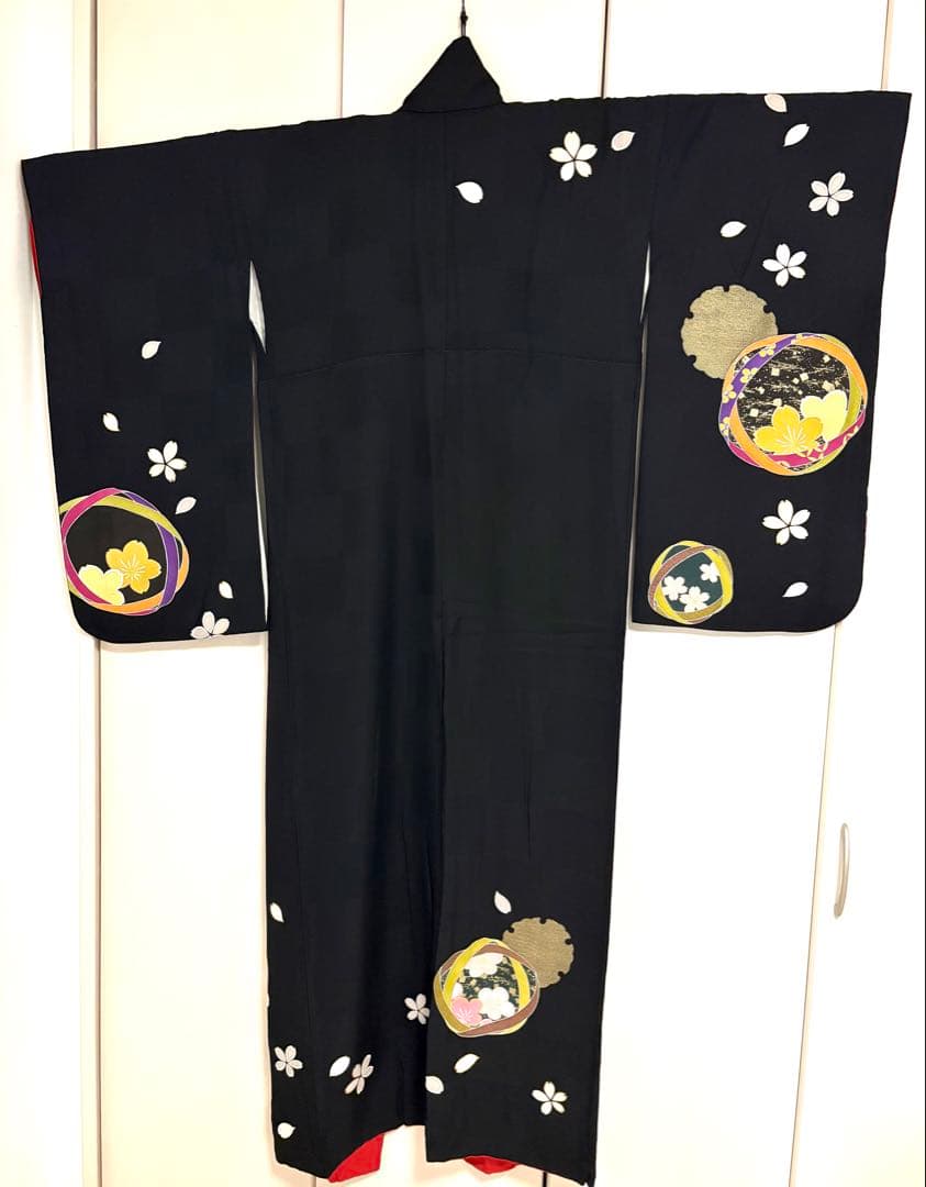 振り袖2着＋フルセット（訳あり長襦袢）おまけで小振袖1着、着物用ハンガー