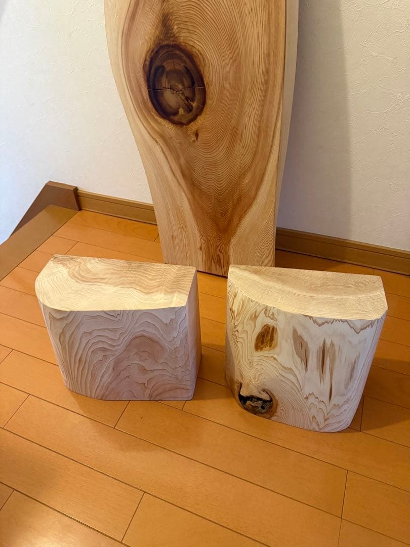 天然杉一枚板でか節カーブテーブル蜜蝋クリーム仕上げ