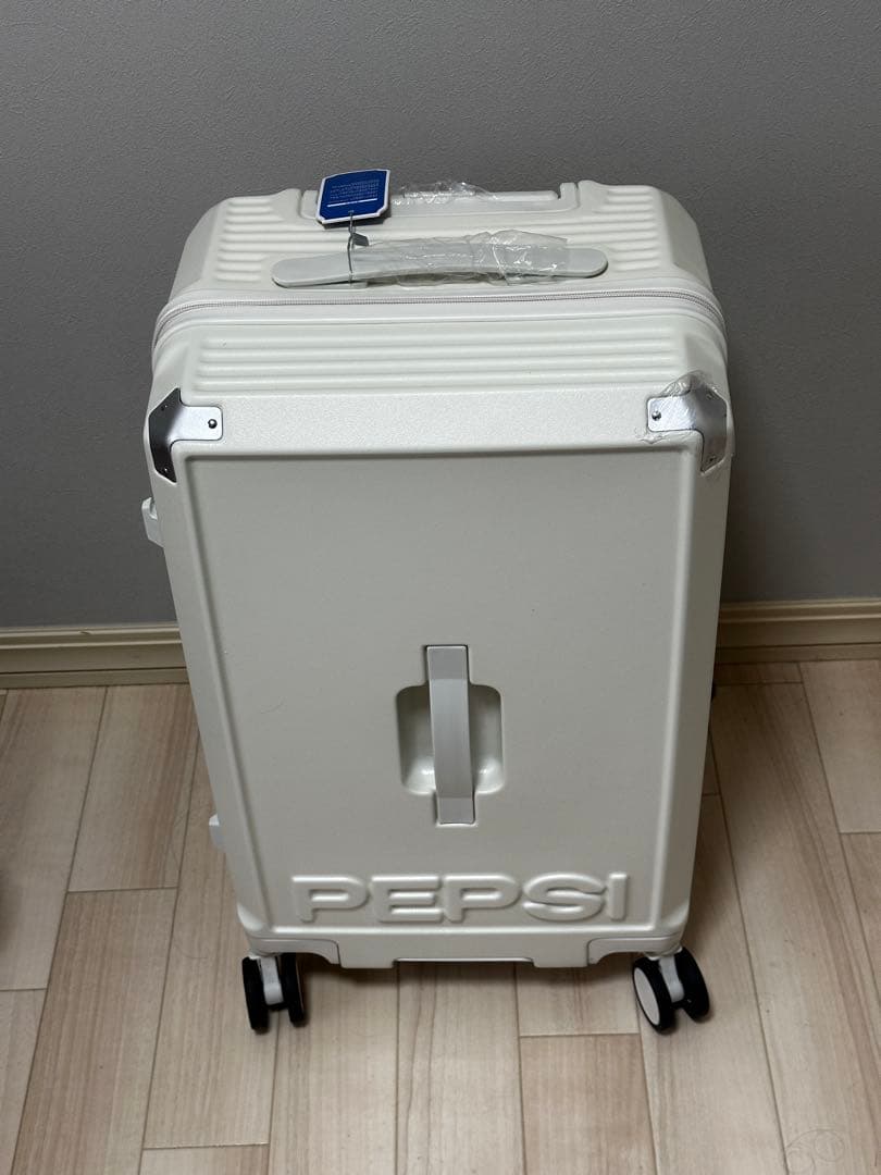 PEPSIコラボ 白キャリーケース（カップホルダー付）