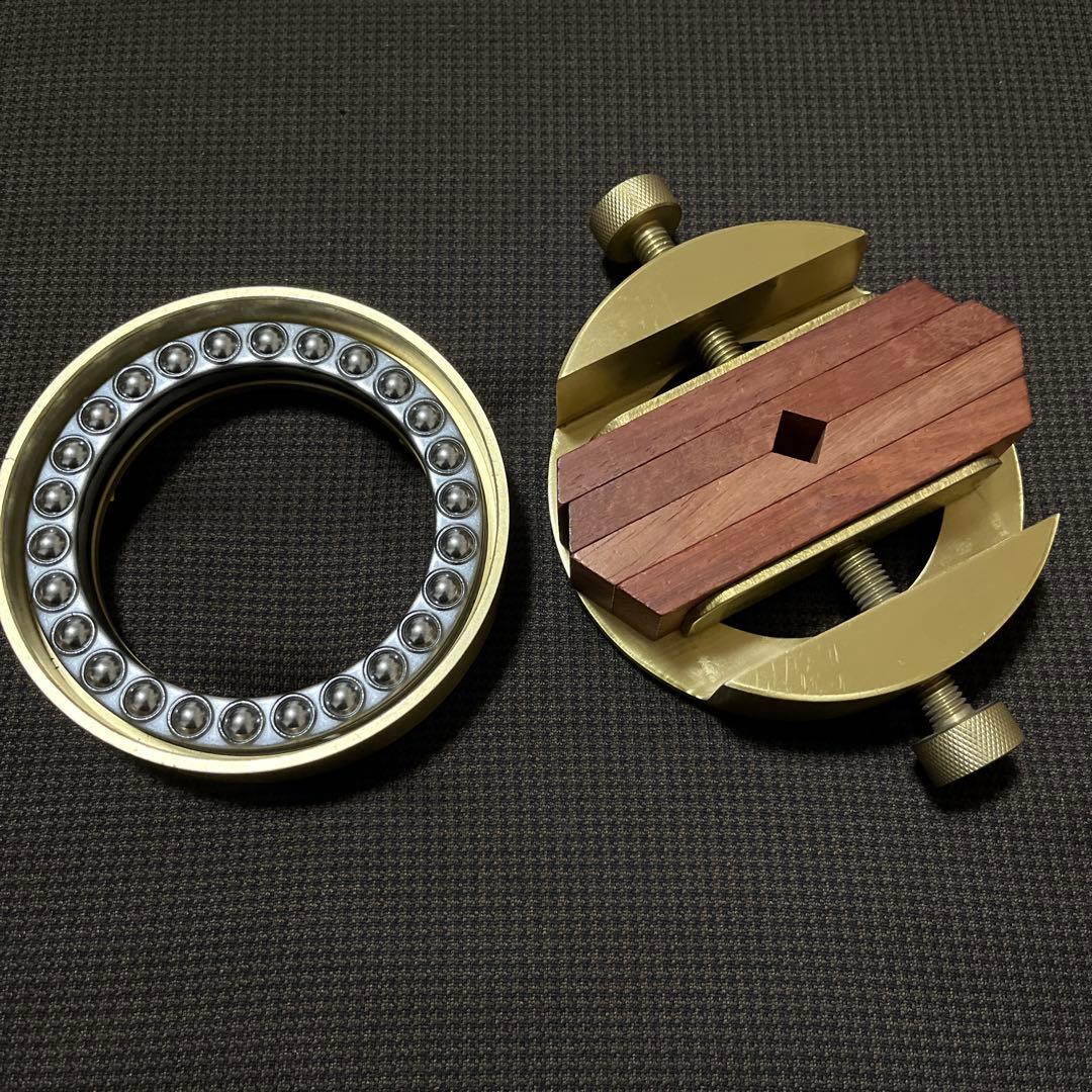 篆刻用　本格印床　黄銅製　360度自由に回せる　一体型