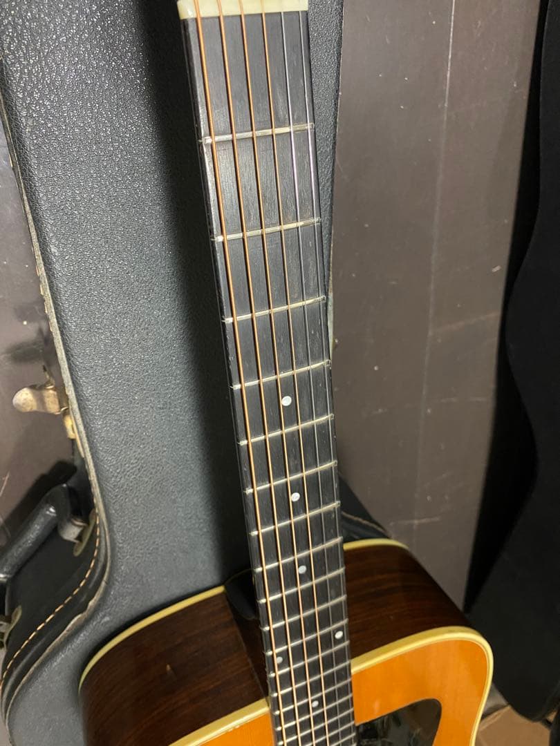 アコースティックギター　guild