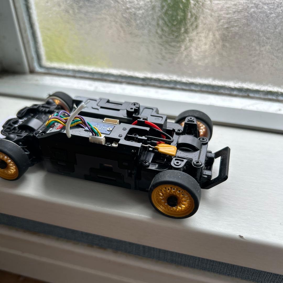 京商　ミニッツAWD シャシ＋ボディ