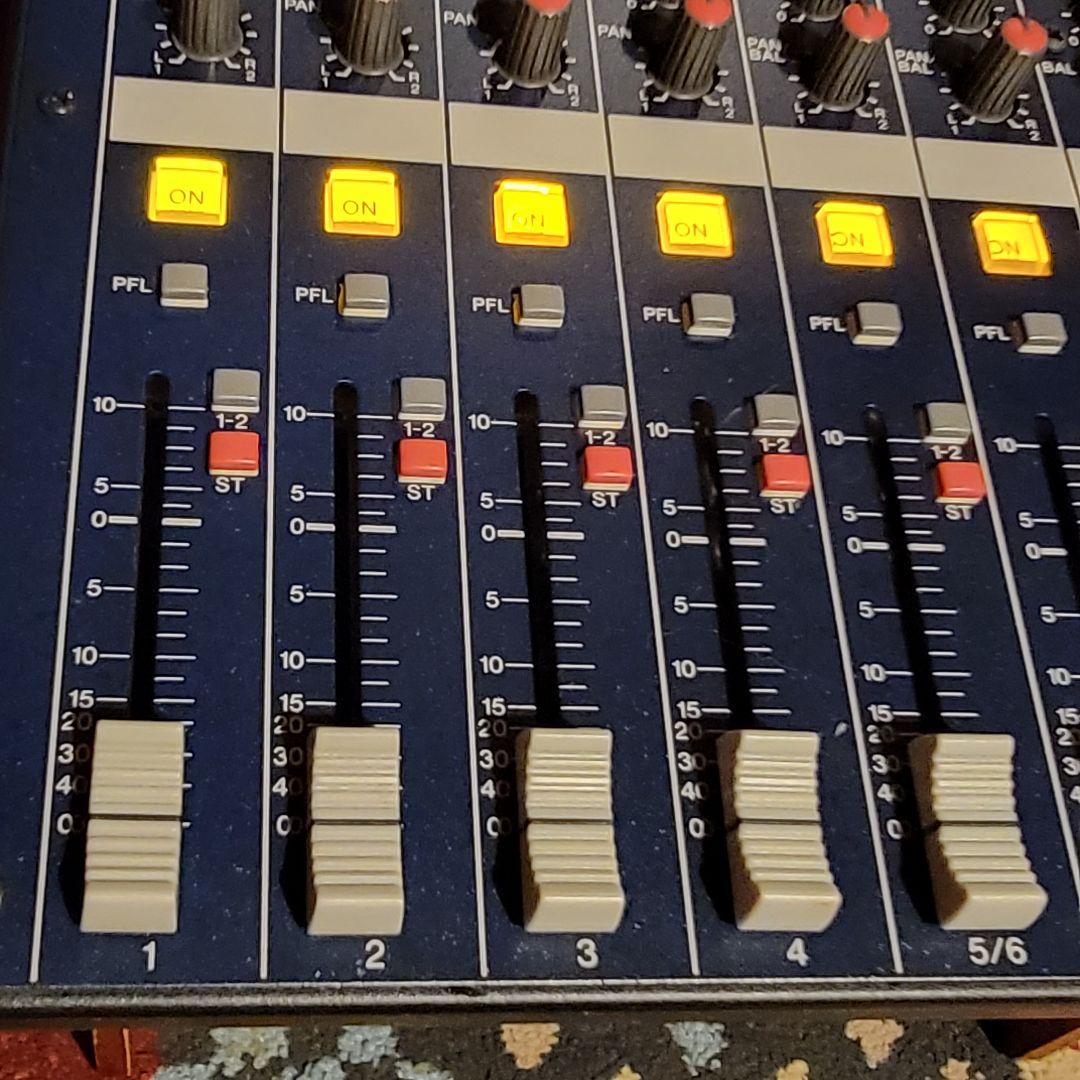 【音出し確認済み】YAMAHA MG124CX コンパクトミキサー ヤマハ