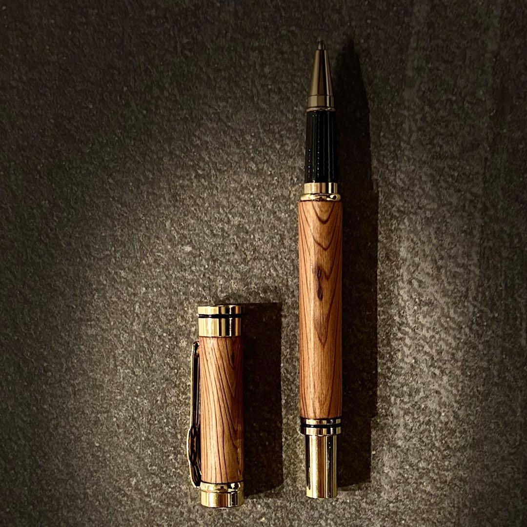 屋久杉（瘤.コブ）超貴重ボールペン。