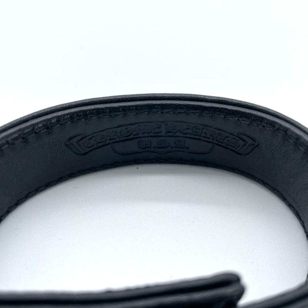 Chrome Hearts　レザーブレスレットクロス 3ボタン 2スナップ