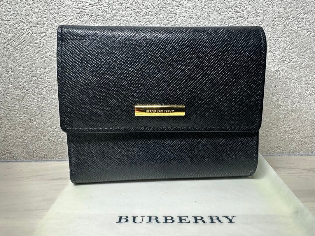【美品】BURBERRY レザー 三つ折り財布 ノバチェック プレート ブラック