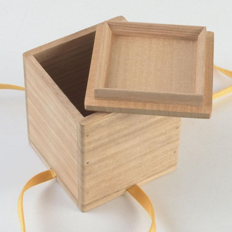 茶道具　山中塗　道場宗廣作　唐松文　一閑　大棗　仕覆付　共箱　V　9545