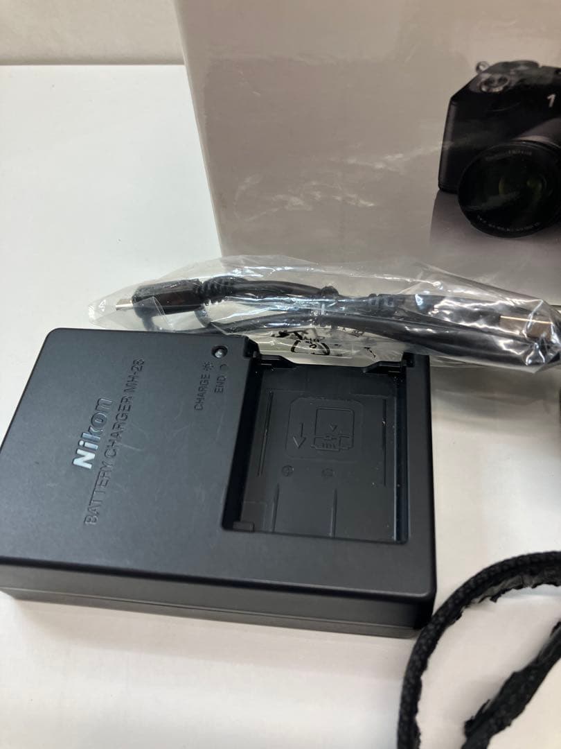 Nikon 1 V2 ブラック デジタル一眼レフ レンズ無し 【A253】