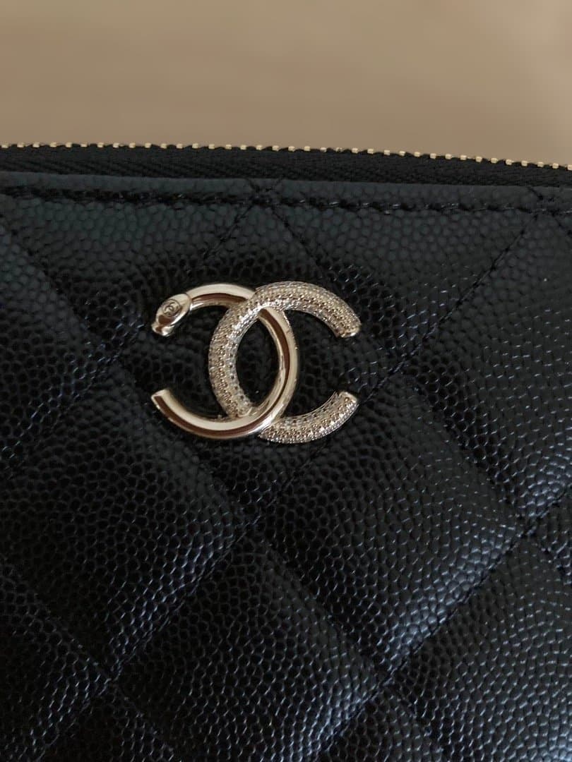 CHANEL ブラック 二つ折り財布　未使用❣️