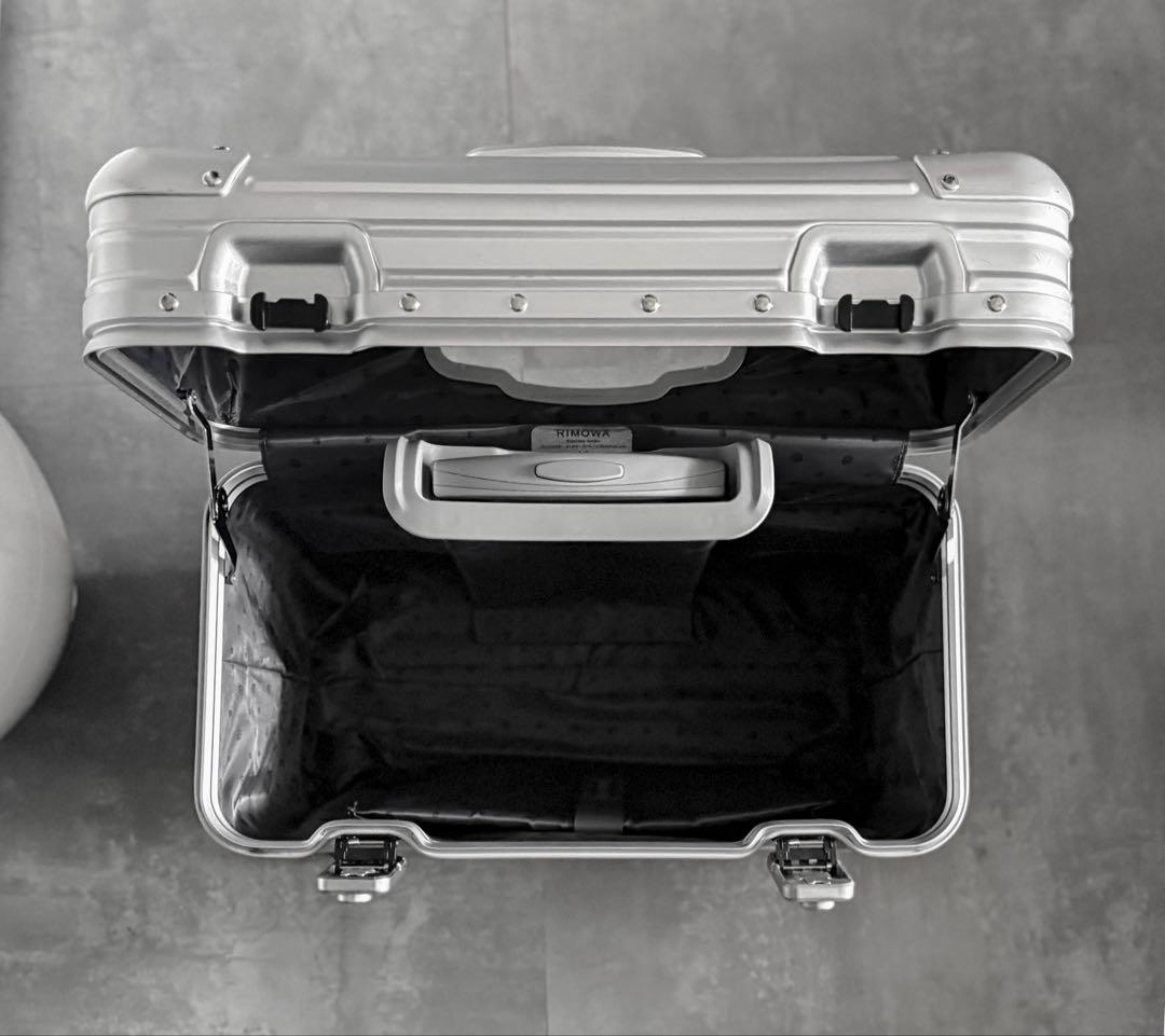 【定価:24万円】RIMOWAパイロット4輪