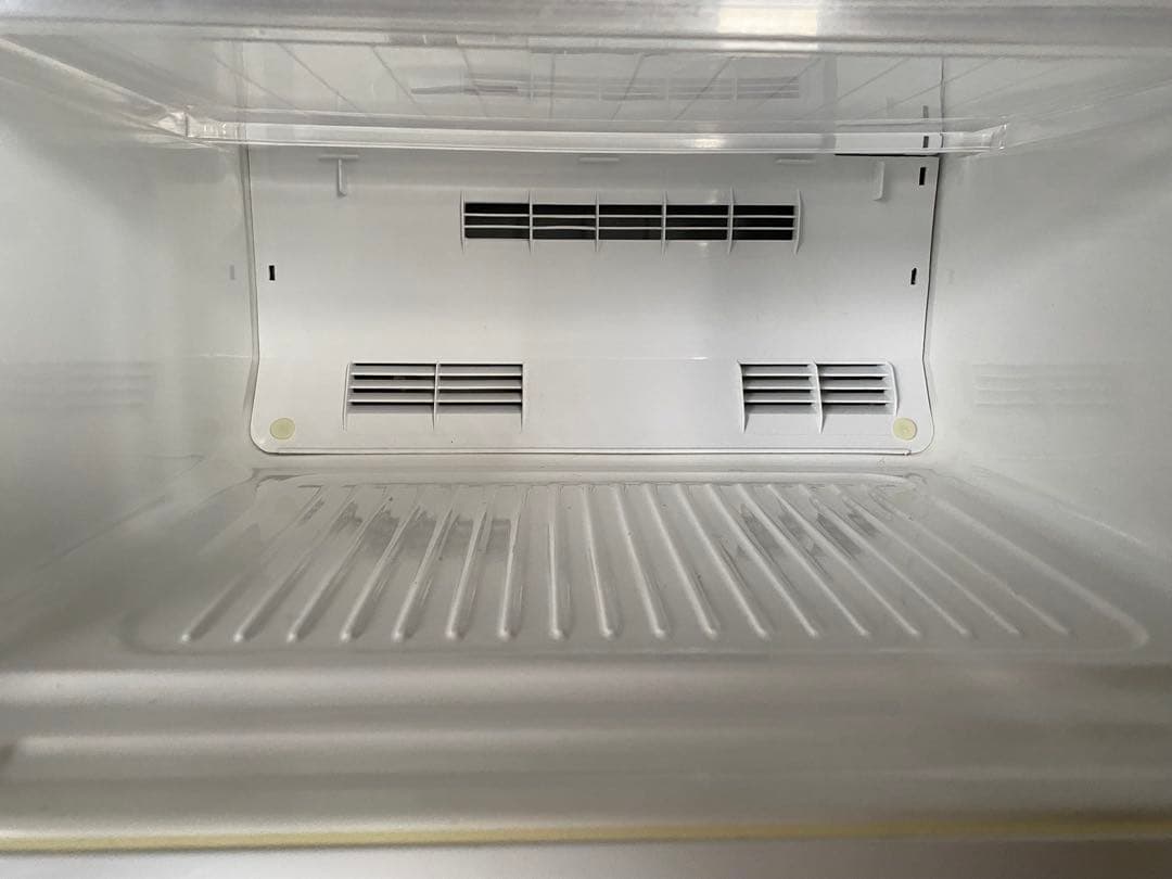 三菱 ノンフロン冷蔵庫 MR-14M-W 136L