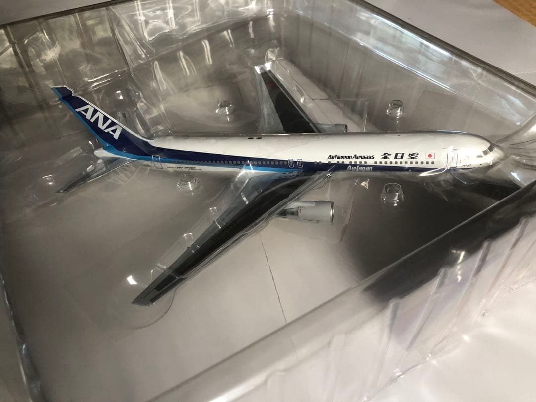 全日空商事　1/200 B767-300ER旧塗装