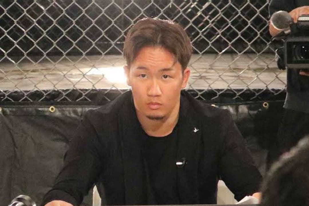 パンチングボール 赤・黒