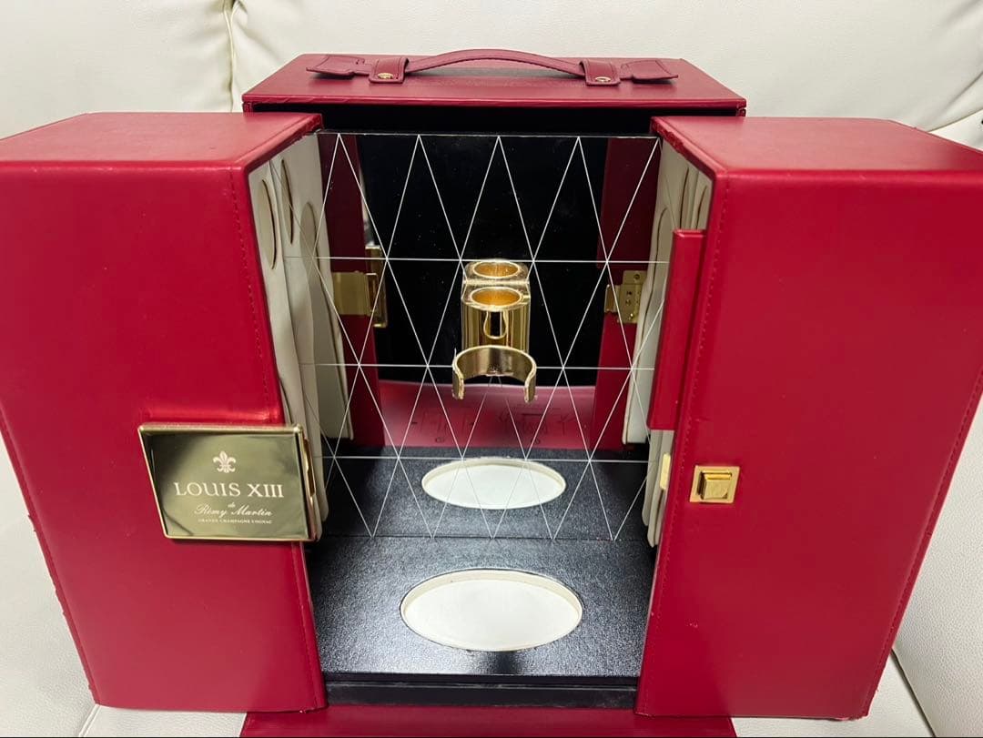 レミーマルタン ルイ13世　バカラ　冊子・替栓・観音開き化粧箱・外箱！未開封