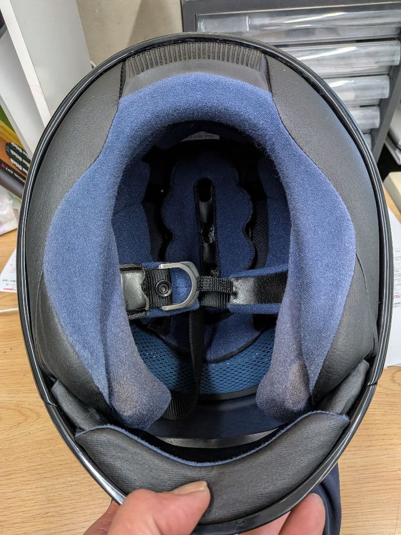 Arai フルフェイスヘルメット ゴストラッカーｌサイズ