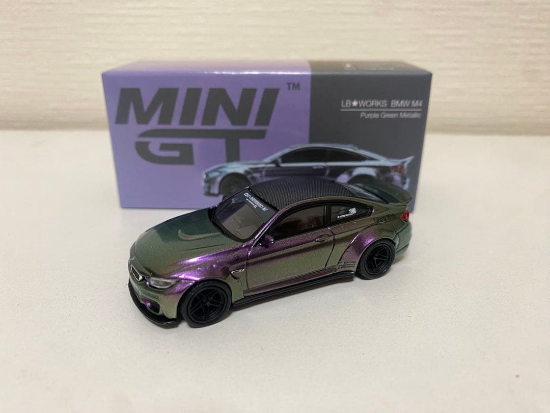 MINI GT 228 LB★WORKS BMW M4パープルグリーンメタリック