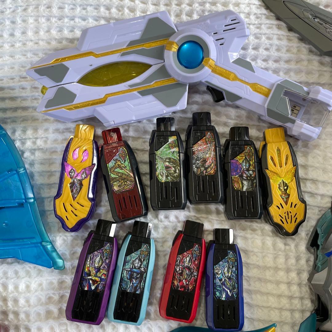 ウルトラマンシリーズ　変身グッズ　ゼット　タイガ　トリガー　デッカー　ゼロ　等