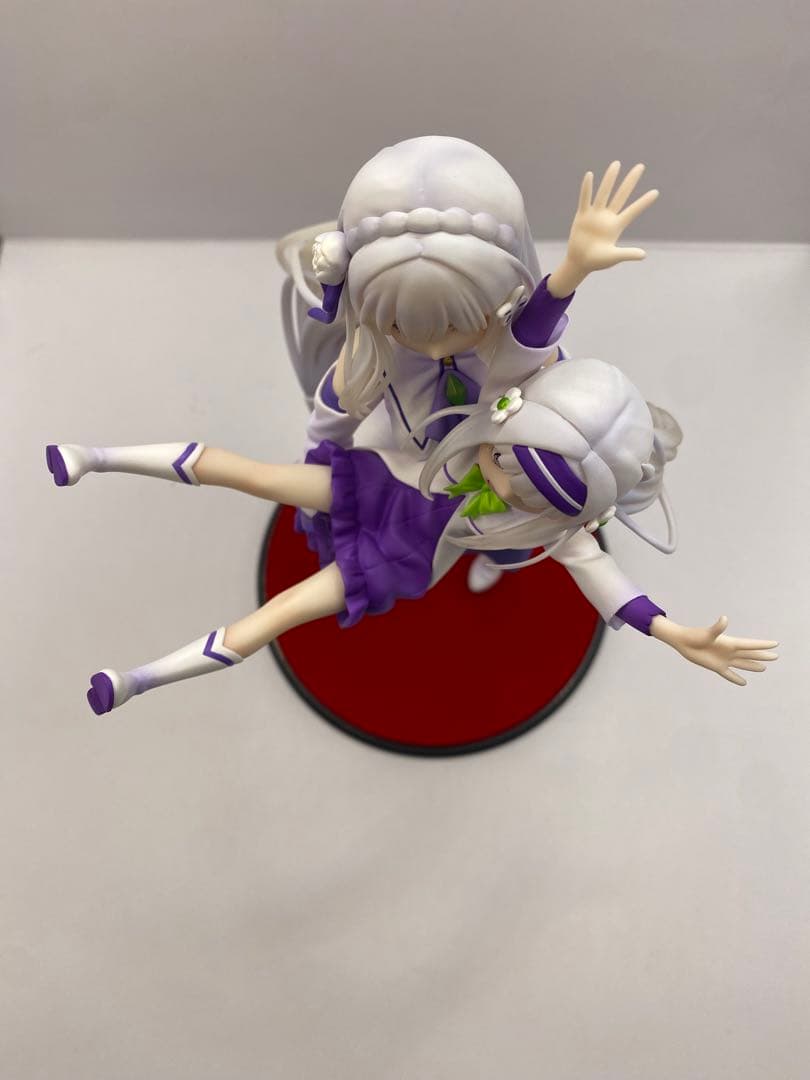 Re:ゼロから始める異世界生活　フィギュア　エミリア＆幼少期エミリア 1/7