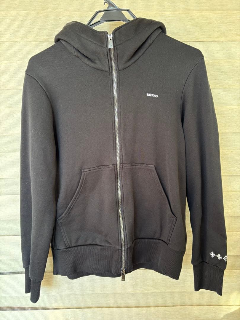 美品タトラス☆ジップアップパーカー☆サイズ2