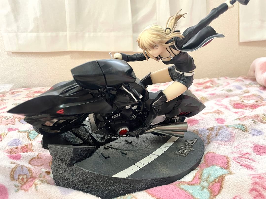 セイバー アルトリア ペンドラゴン オルタ＆キュイラッシェ・ノワール