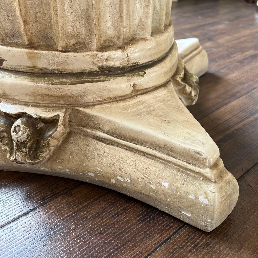 k416r120 コリント式 ガラス天板テーブル 特徴的な柱デザイン ロココ調