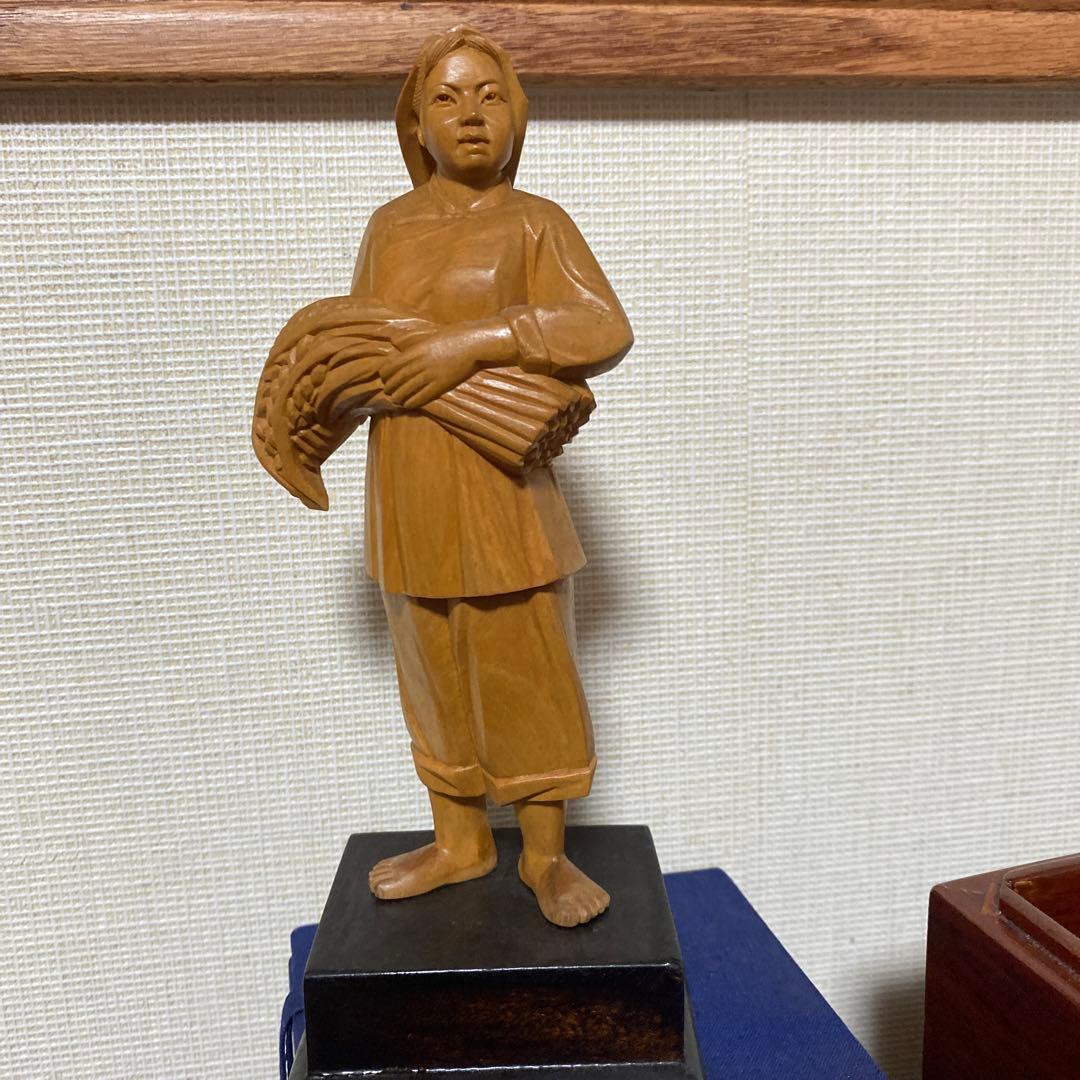 木製 女性像 彫刻 中国伝統衣装　文化大革命時代