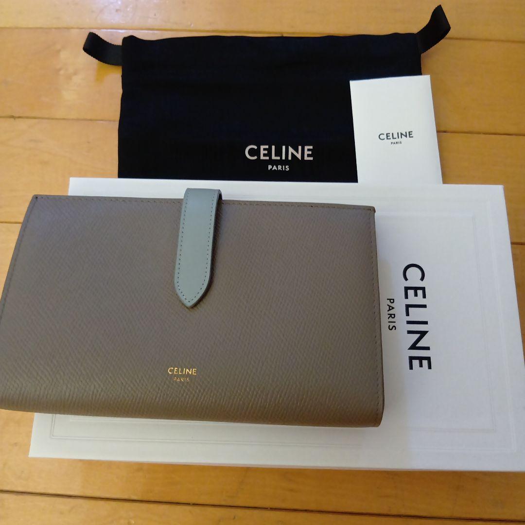 CELINE グレー 二つ折り財布　ラージストラップウォレット
