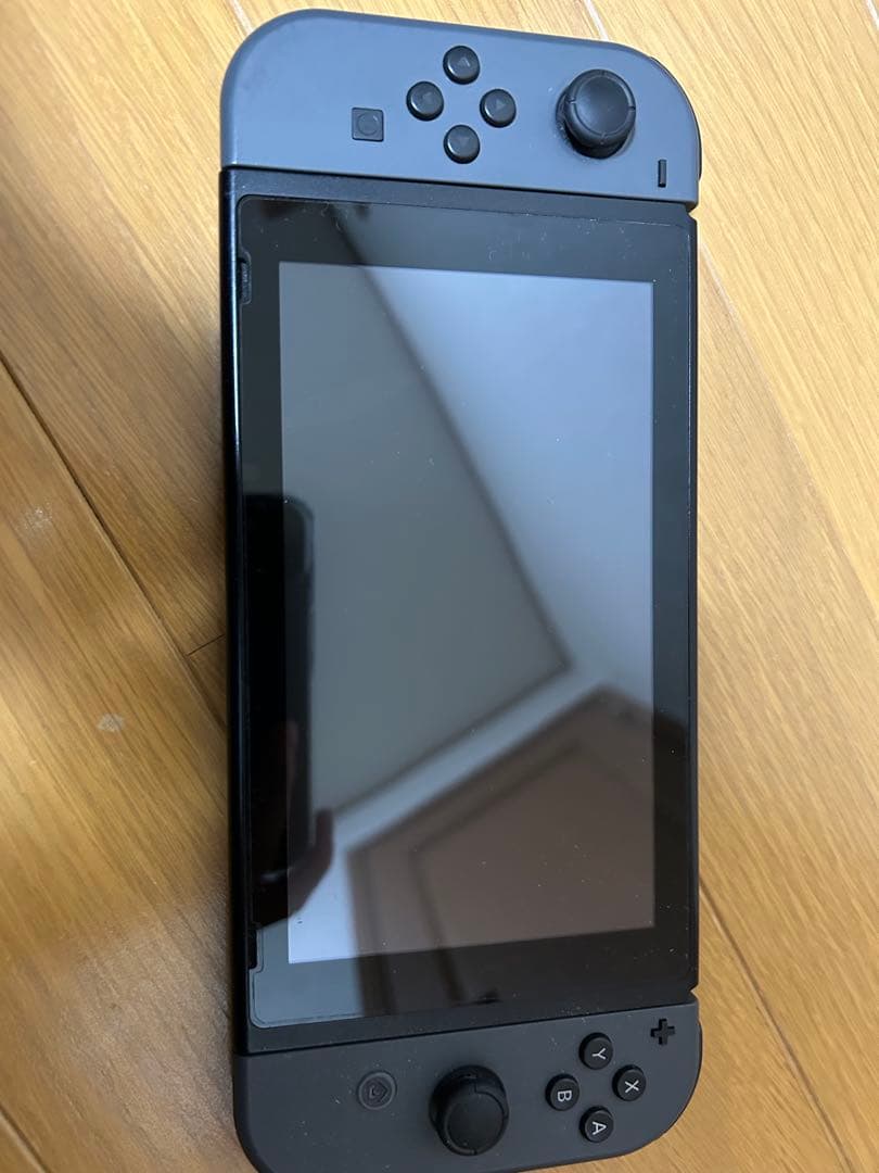 d*9様 Nintendo Switch グレー 本体　ジャンク品