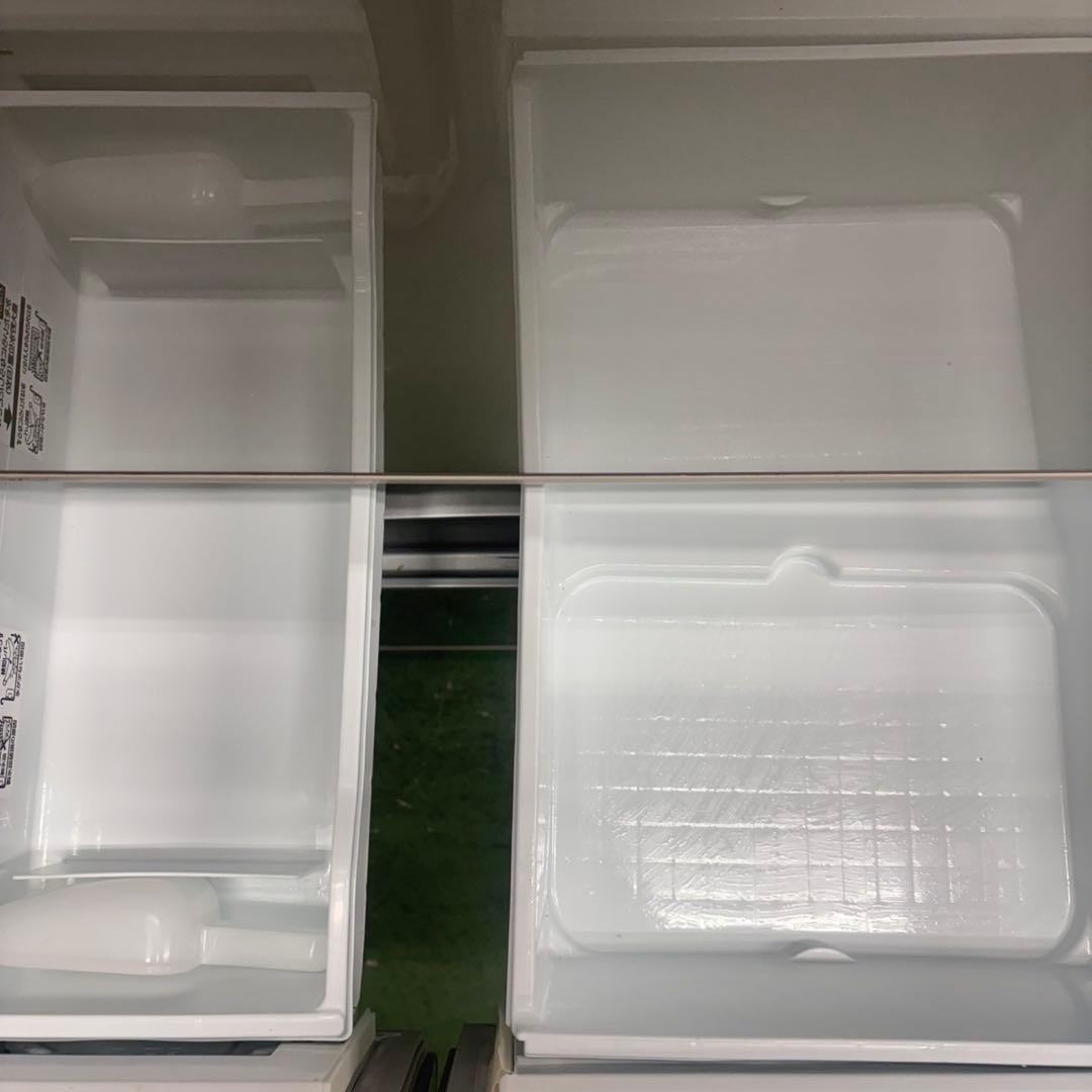 596 冷蔵庫　大型　400L〜500L 自動製氷機付　右開き　鏡面　5ドア