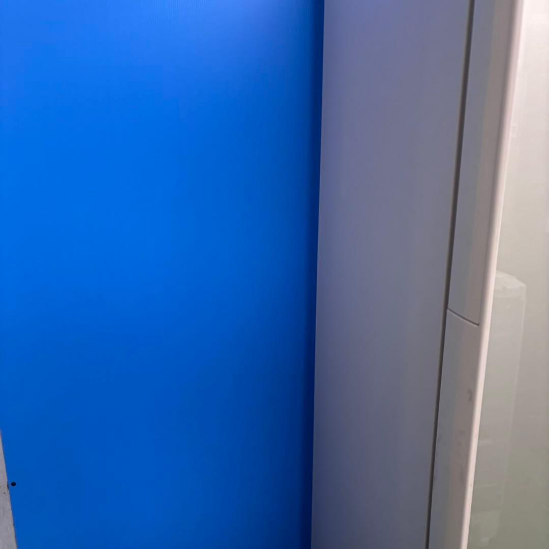 596 冷蔵庫　大型　400L〜500L 自動製氷機付　右開き　鏡面　5ドア