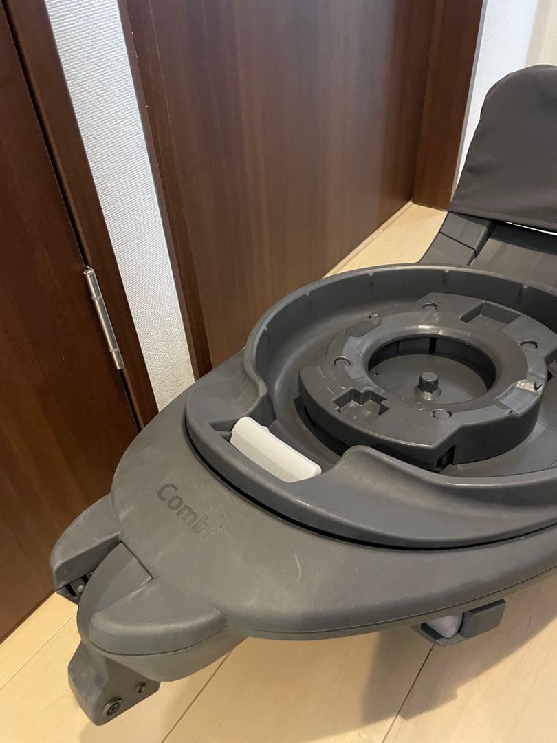 【最上位モデル】combi チャイルドシート THE S PLUS【プロ配送】