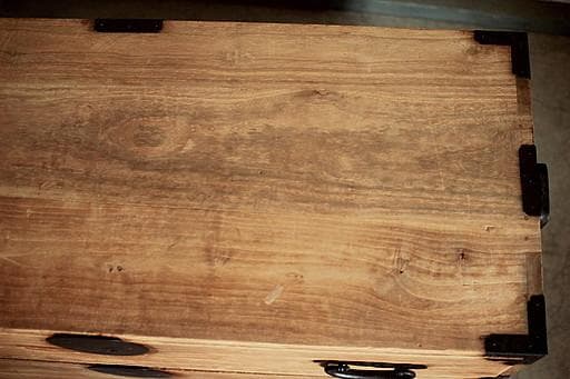 味のある丸金具時代箪笥　桐箪笥　抽斗2段　タンス　収納　古家具　古民家　時代家具