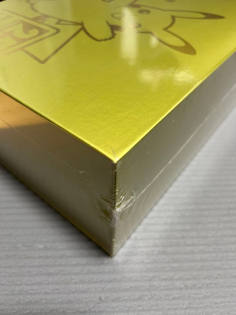 【未開封】ポケモンカード 25周年記念ゴールデンボックス