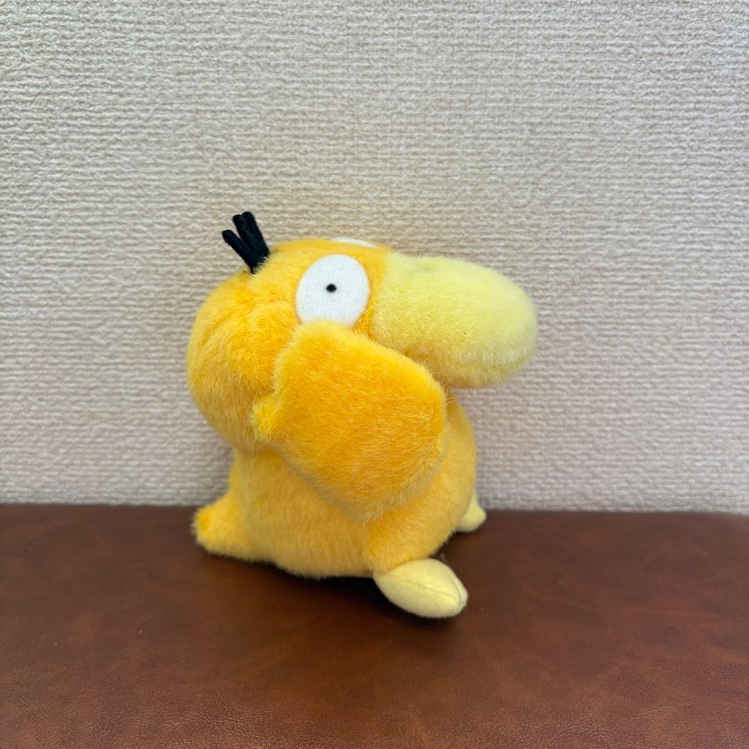 ピカチュウ コダック ぬいぐるみ ピース TOMY 初期 ポケモン ぬいどり