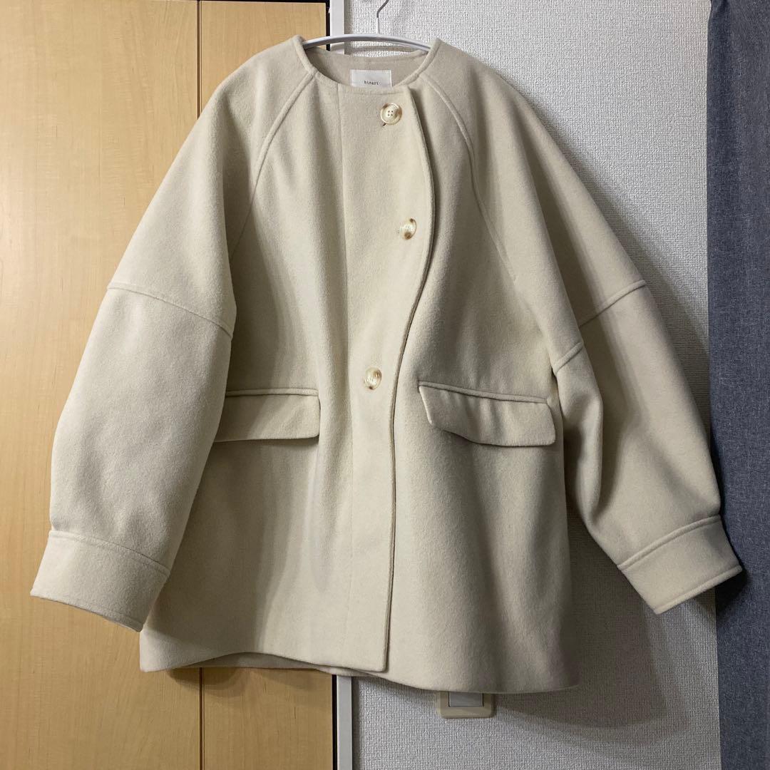 hinari ウェーブデザインミドルコート　アイボリー