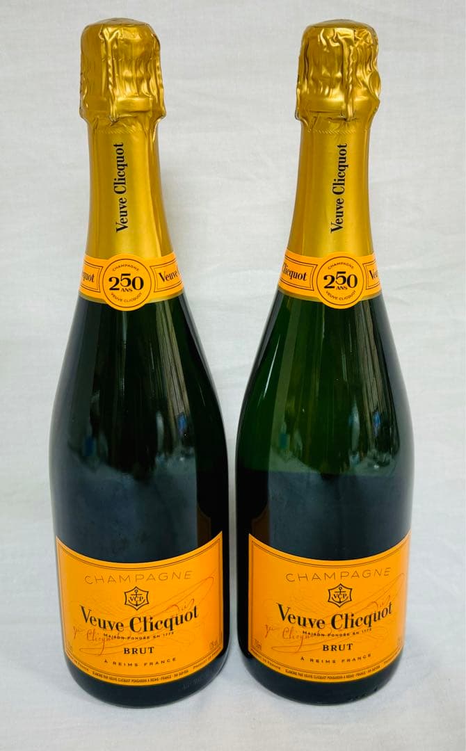新品　未使用品　ブーブクリコ　シャンパン　2本
