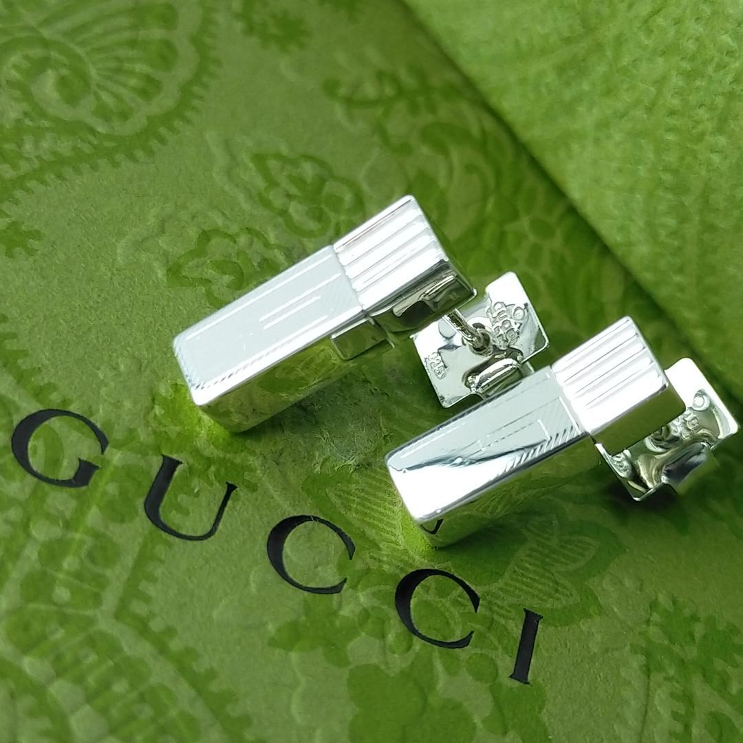 ◇【GUCCI】Gロゴ　ブロック　スクエア　ピアス　1784