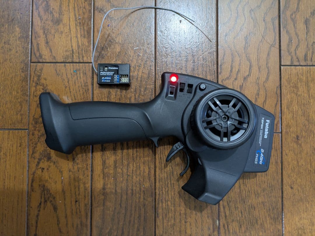 Futaba（フタバ ）プロポ 2PSK-2.4G 受信機セット　ラジコン