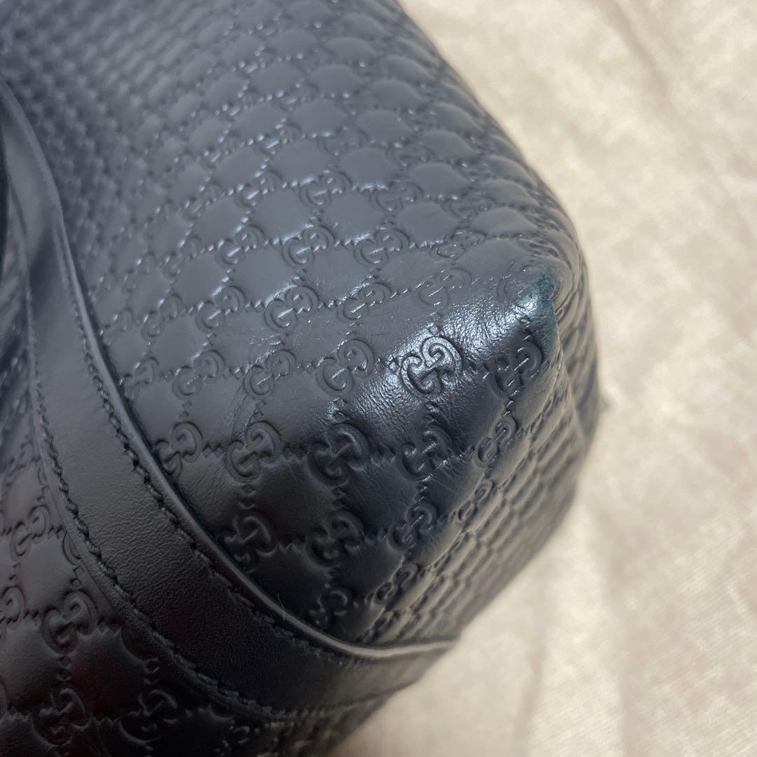 GUCCI グッチ バッグ 肩掛け GG柄 A4収納 ゴールド金具 シマレザー