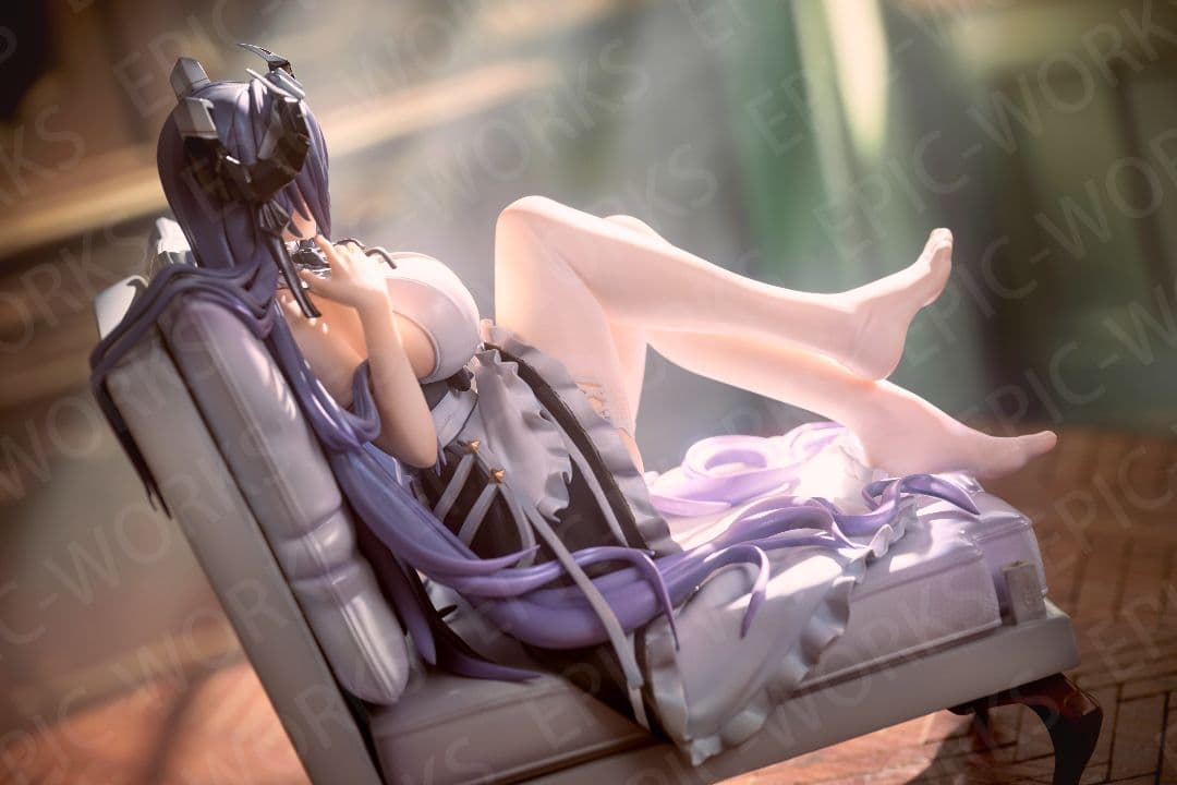 アズールレーン　アウグスト・フォン・パーセヴァル　御使い魔女　完成品フィギュア