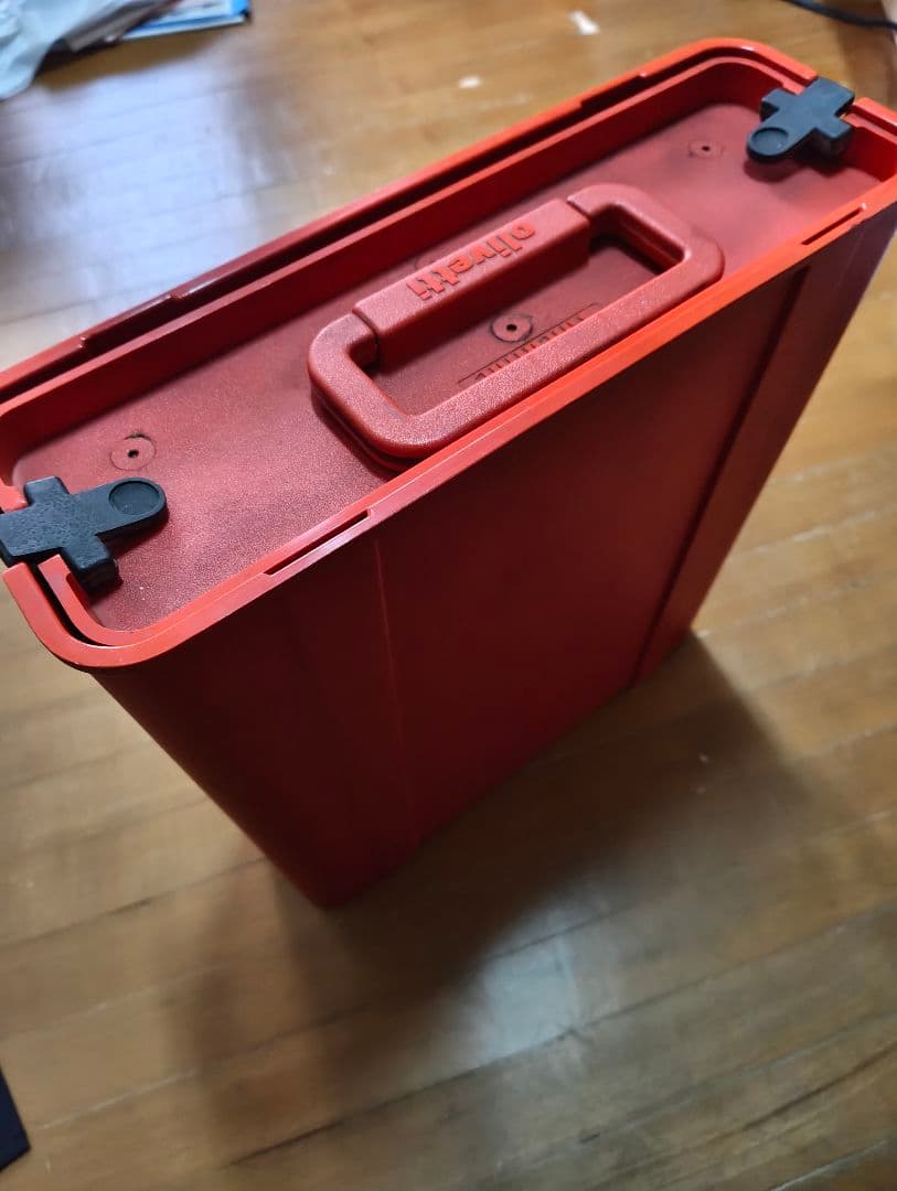 タイプライター Olivetti Valentine オリベッティ バレンタイン