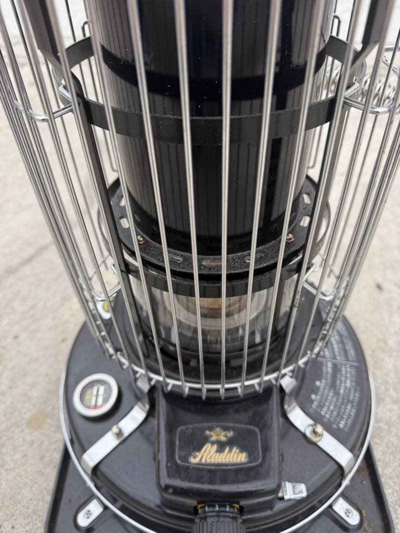 Aladdin 2011年石油ストーブ 黒 ブルーフレームヒーター BF3906