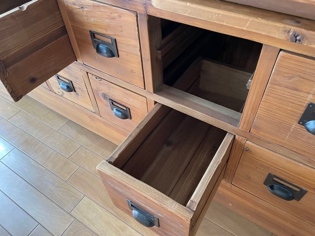 クラッシュゲート　ノットアンティークス　グラムサイドチェスト　関家具