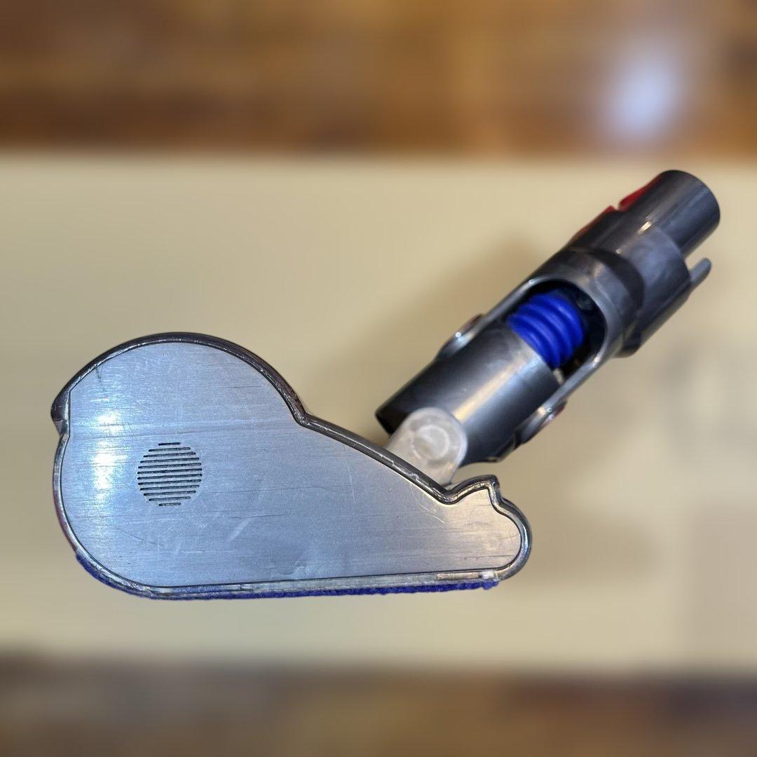 Dyson V8 Fluffy 掃除機 【バッテリー交換済】